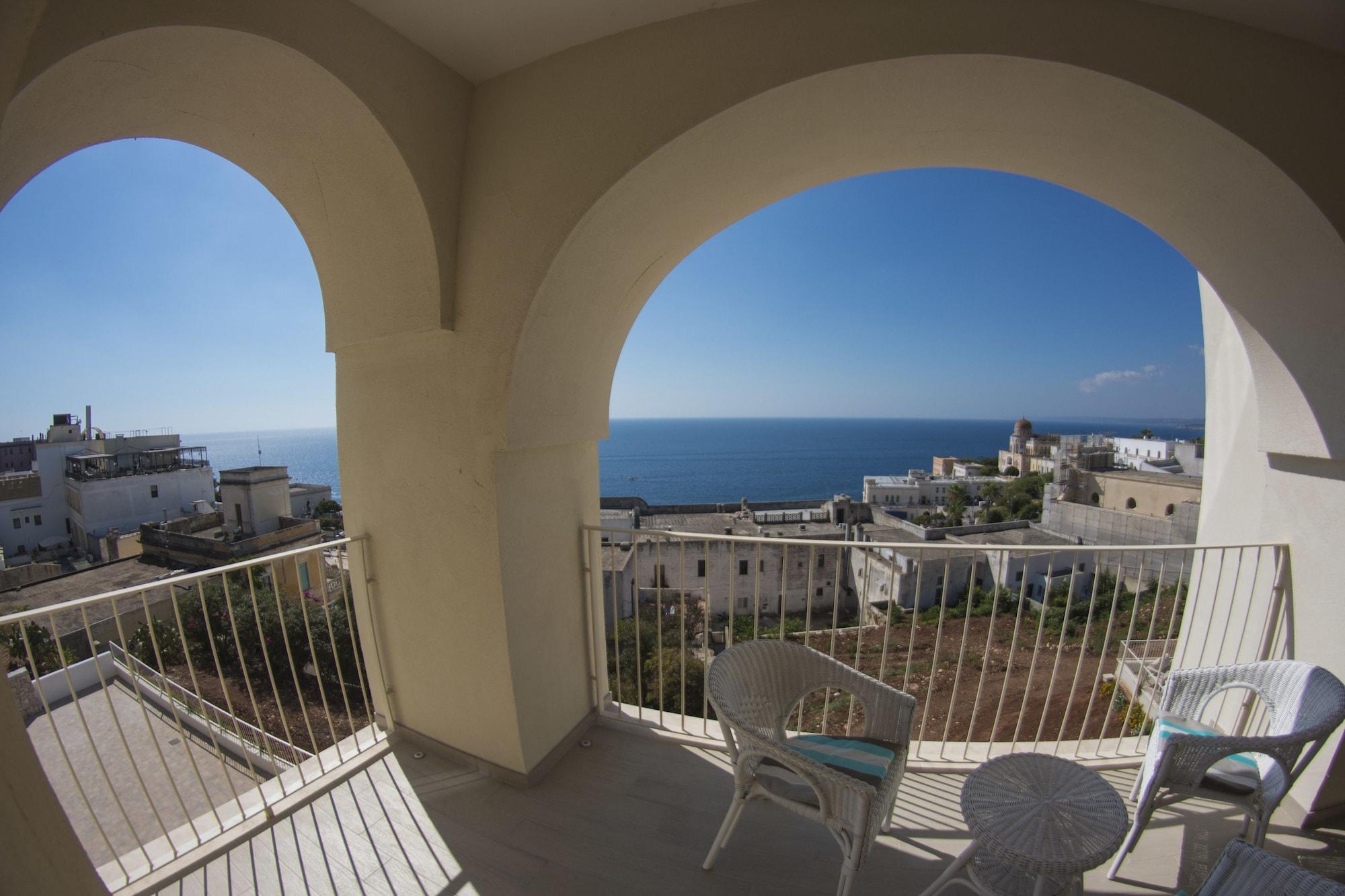 Est hotel Santa Cesarea Terme Buitenkant foto